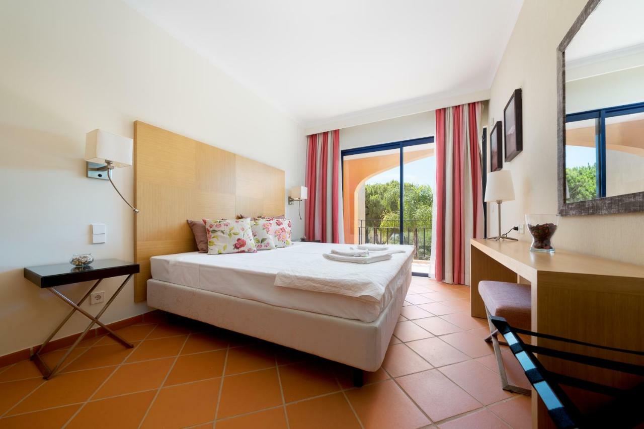 Al - Apartamento Vila Sol F5 Ah Картейра Экстерьер фото