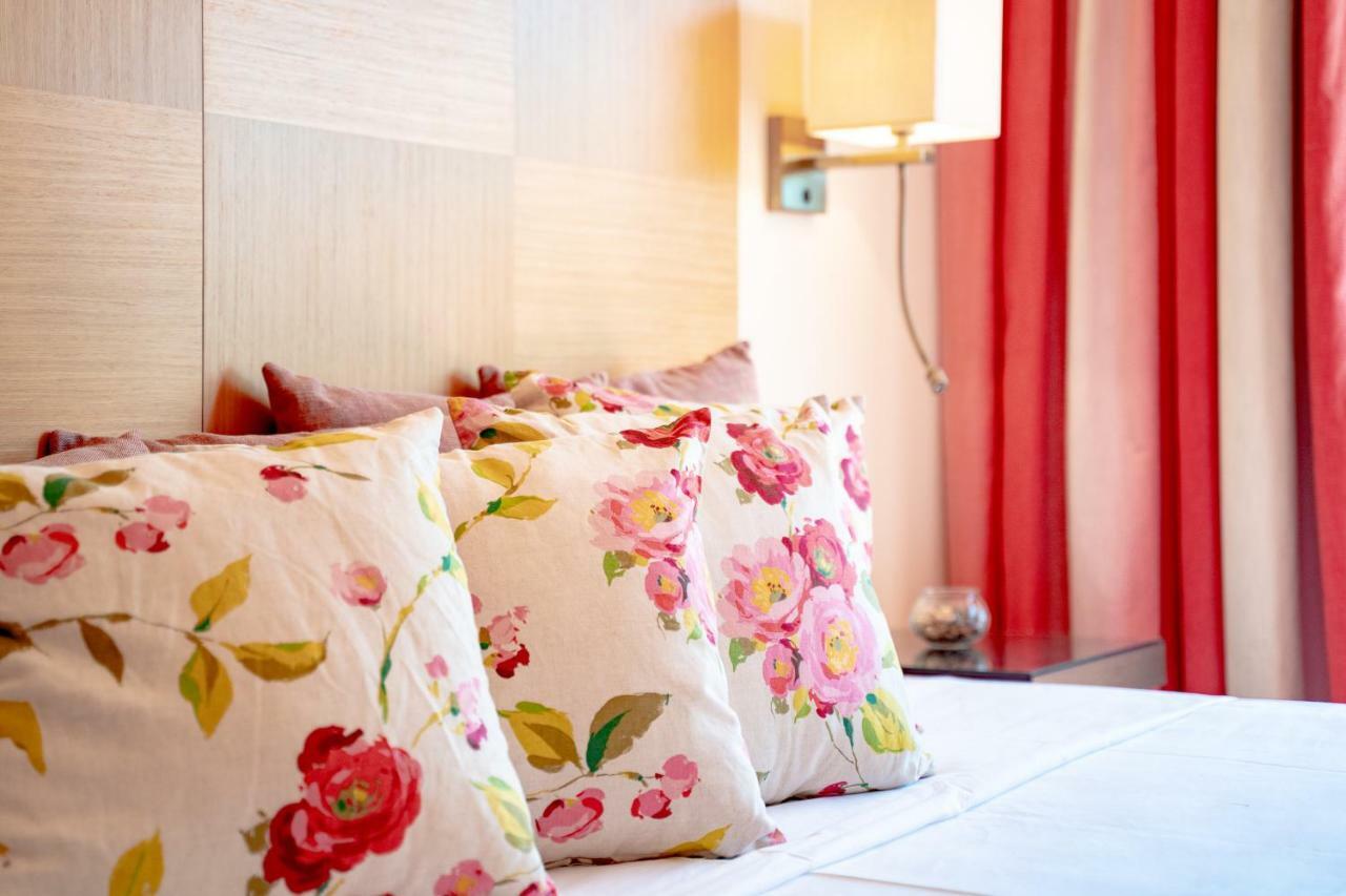 Al - Apartamento Vila Sol F5 Ah Картейра Экстерьер фото